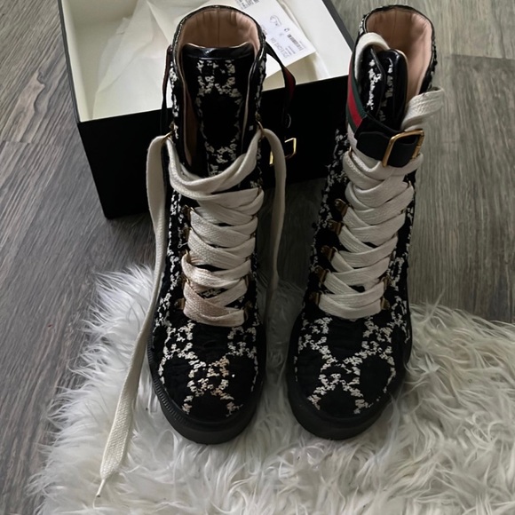 Gucci tweed boots - Picture 3 of 8